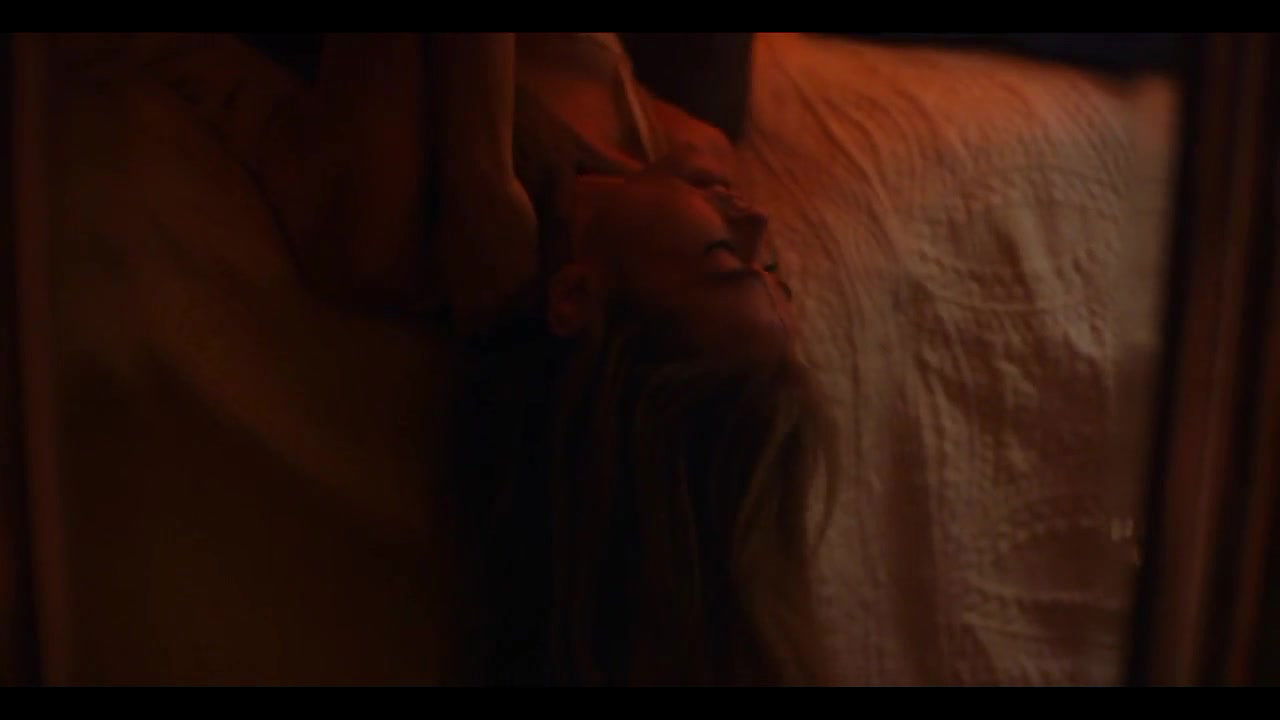 Denise Richards – a violent man