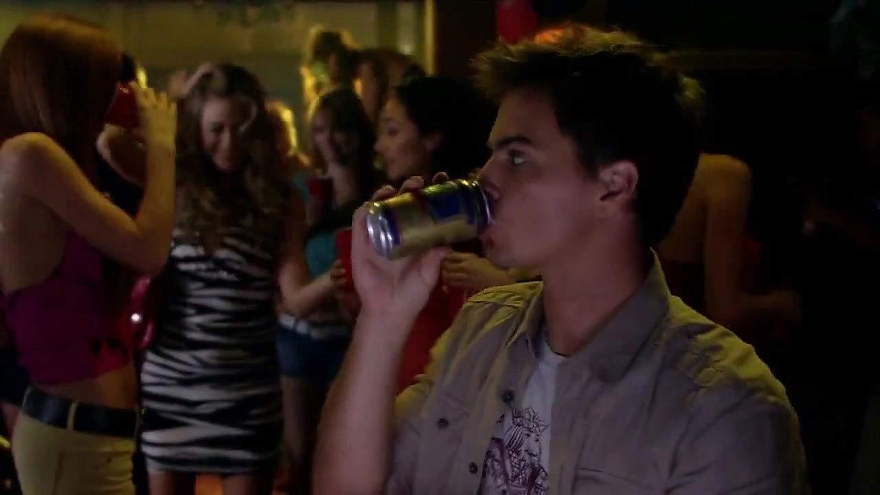 Denise Richards – Blue Mountain State