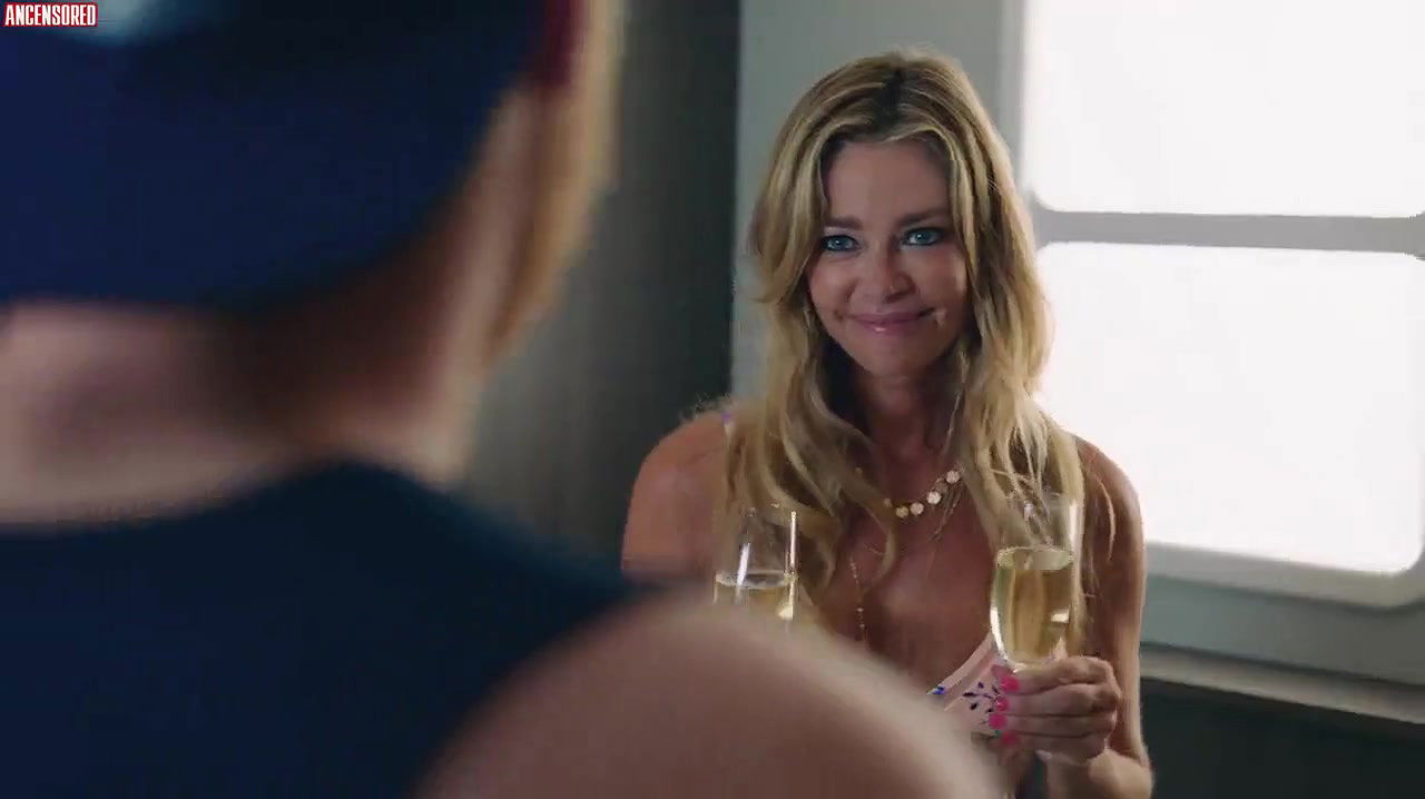 Denise Richards – send it