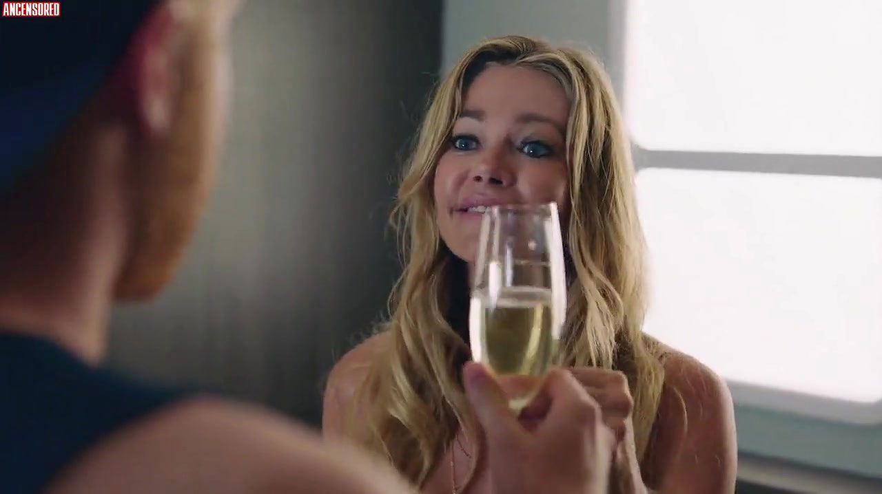 Denise Richards – send it