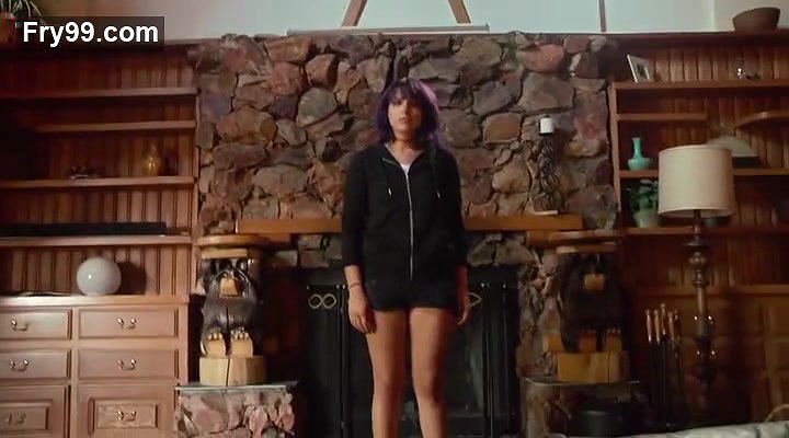 desiree akhavan – creep 2