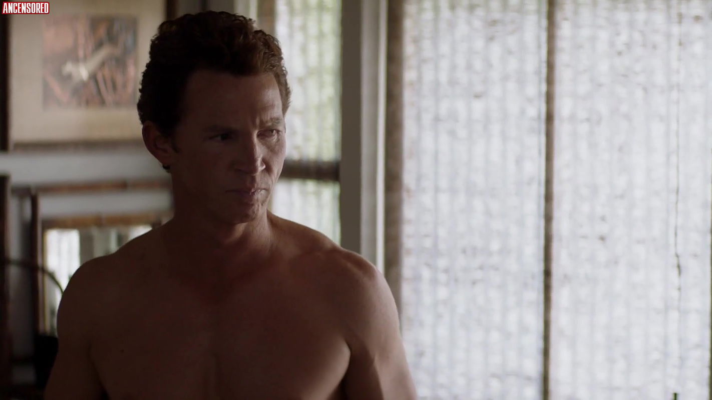 devon reilly – Animal Kingdom