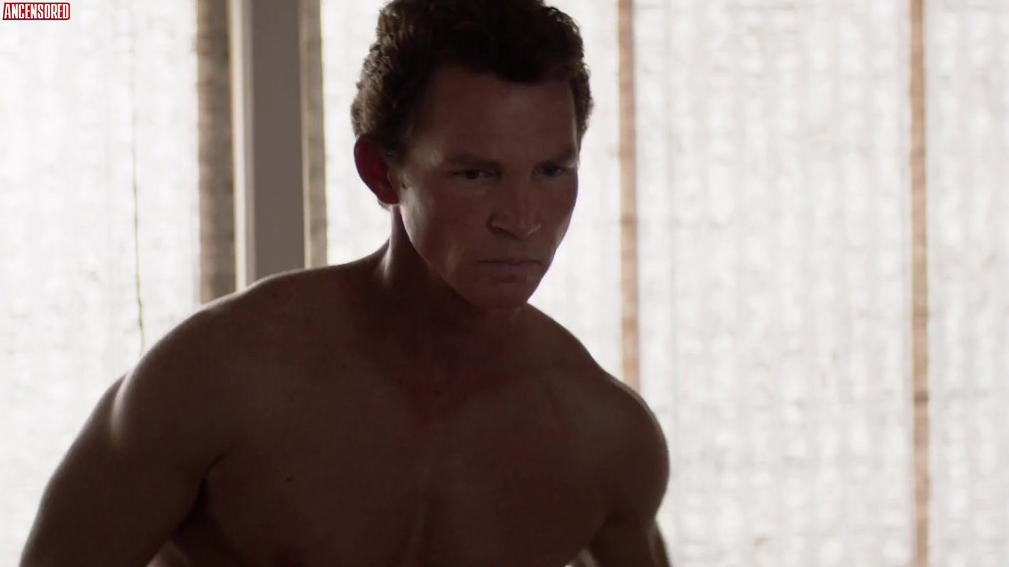 devon reilly – Animal Kingdom