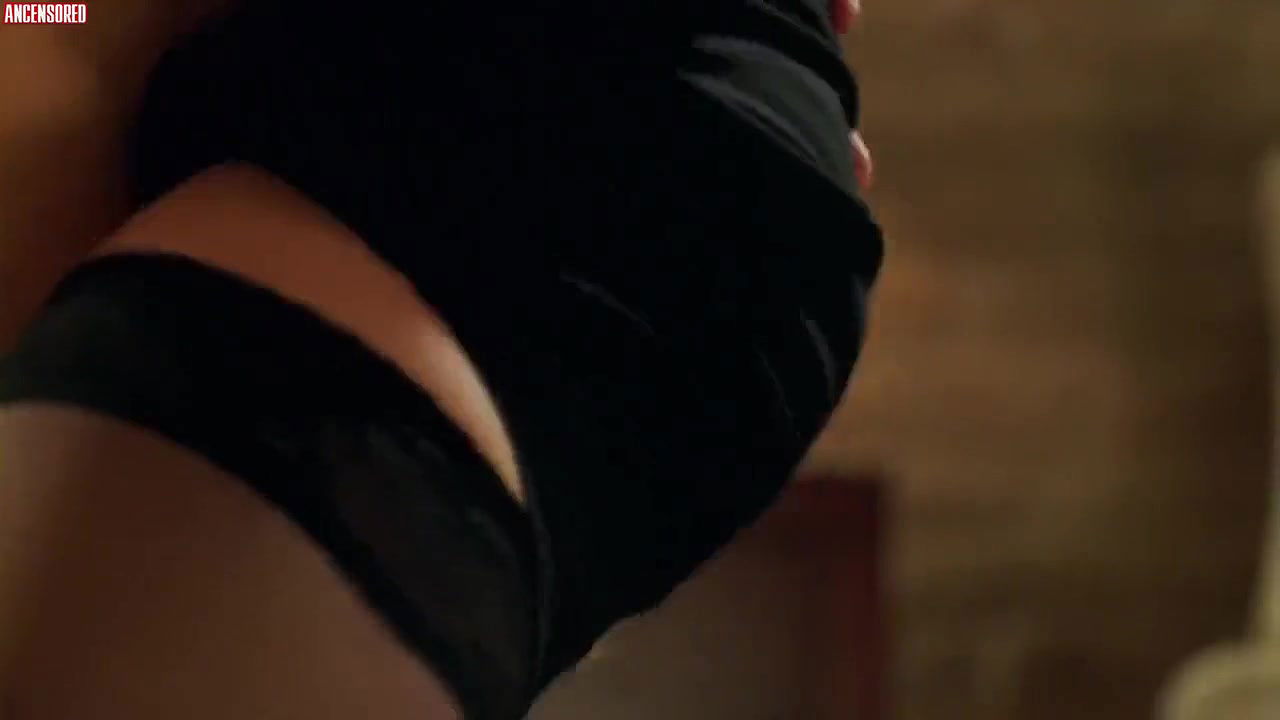 Dina Meyer – crime of passion