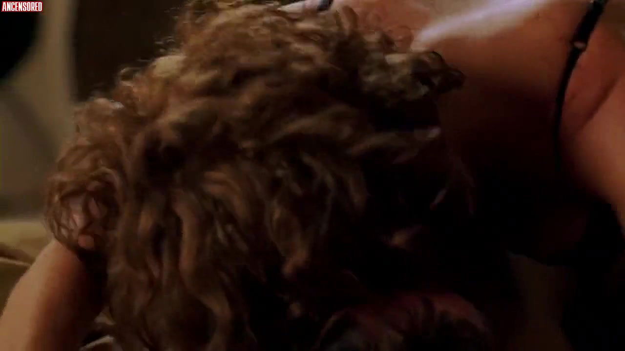 Dina Meyer – crime of passion