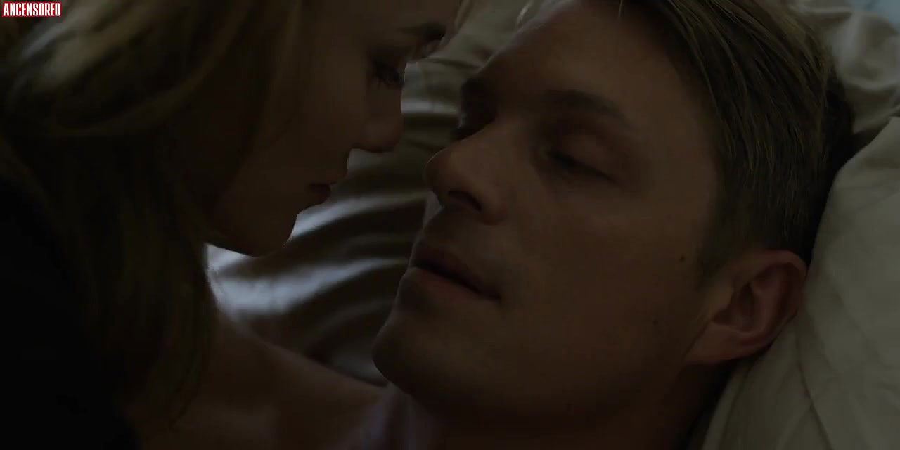 Dominique McElligott – House of Cards