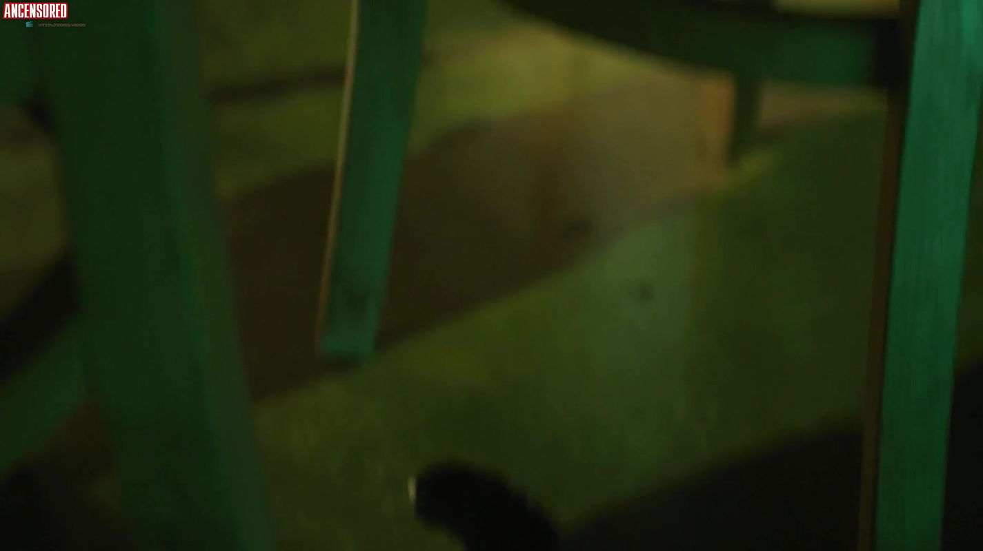 Dominique Swain – nazi overlord