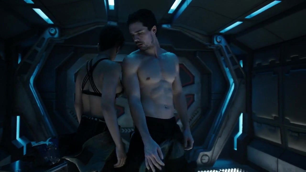 dominique tipper – The Expanse