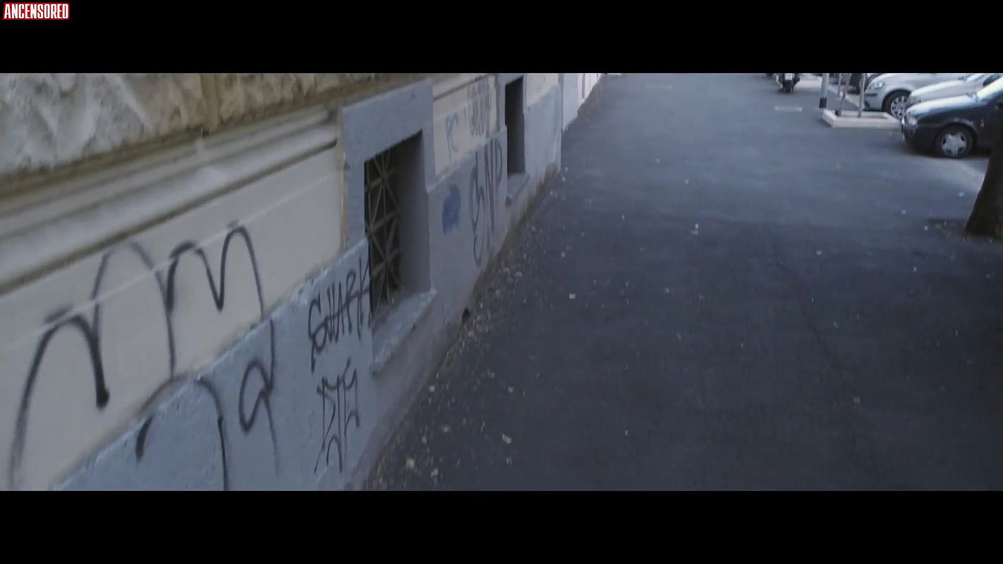 Donatella Finocchiaro – youtopia