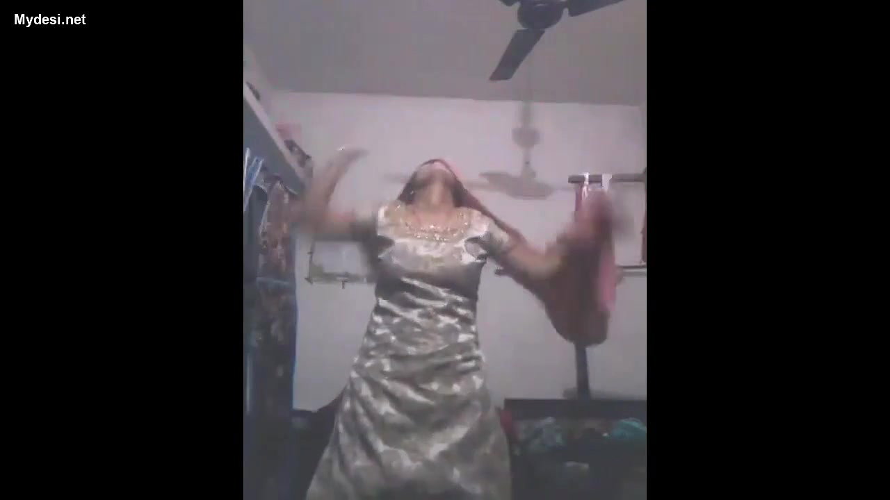 sexy desi wife wearing clother after shower