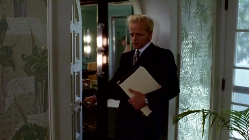 Donna Wilkes – Schizoid