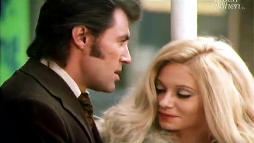 Dorit Henke – Hausfrauen Report 6