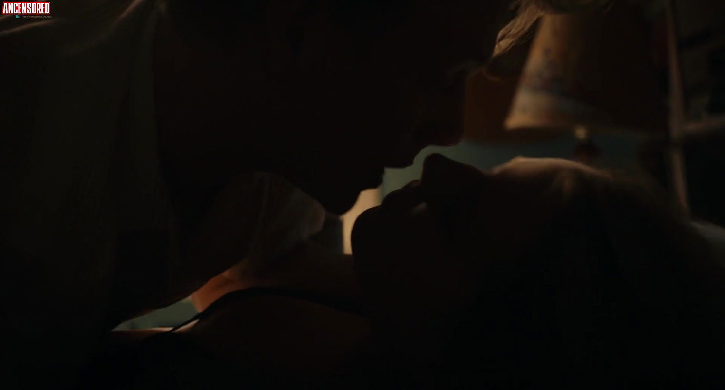 Dree Hemingway – in a relationship