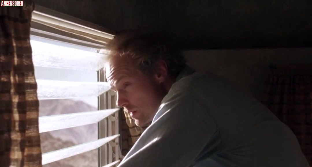 Drew Barrymore – Far from Home