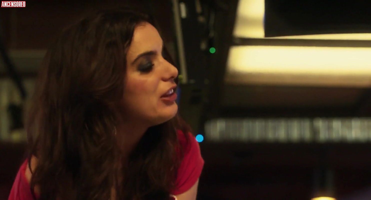 Dylan Gelula – support the girls