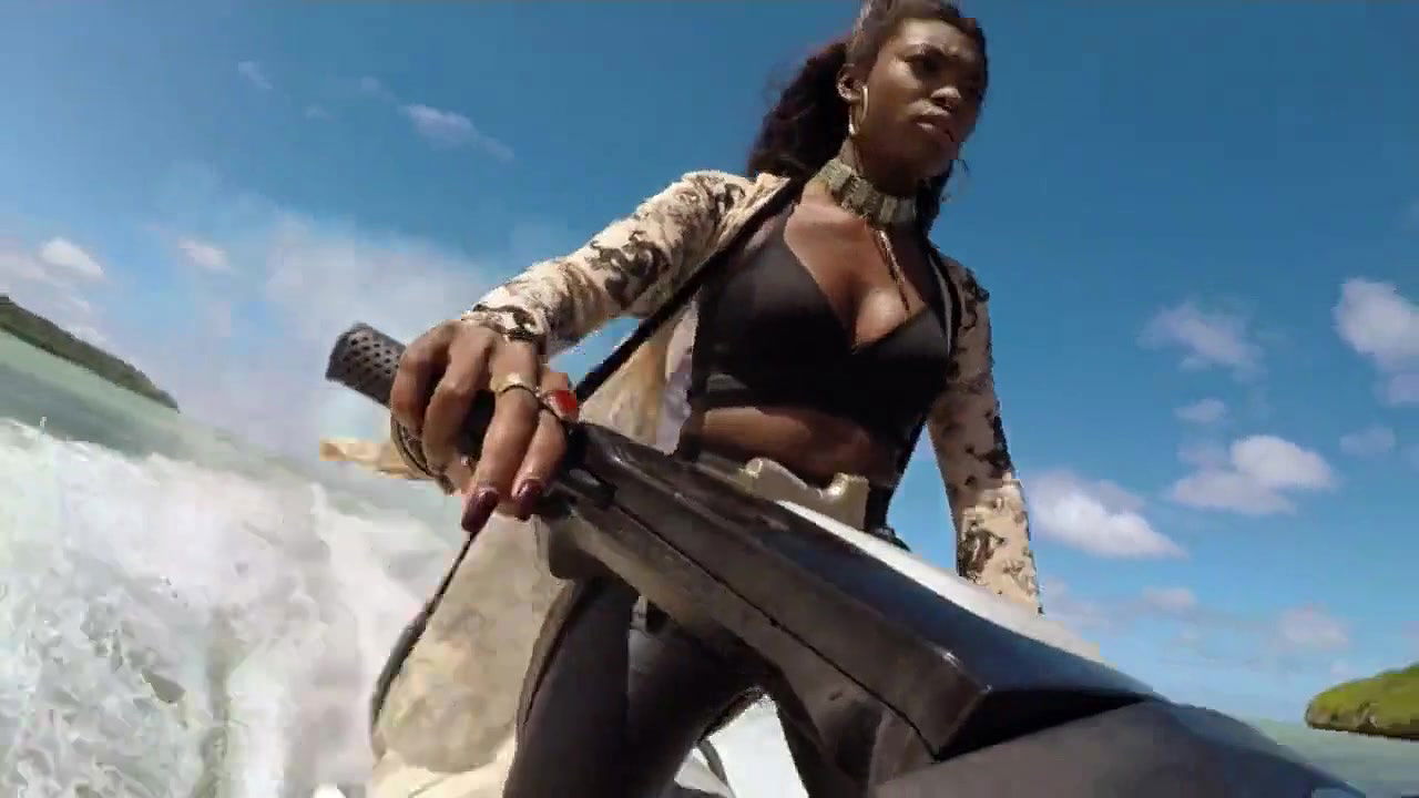 ebonee noel – wrecked