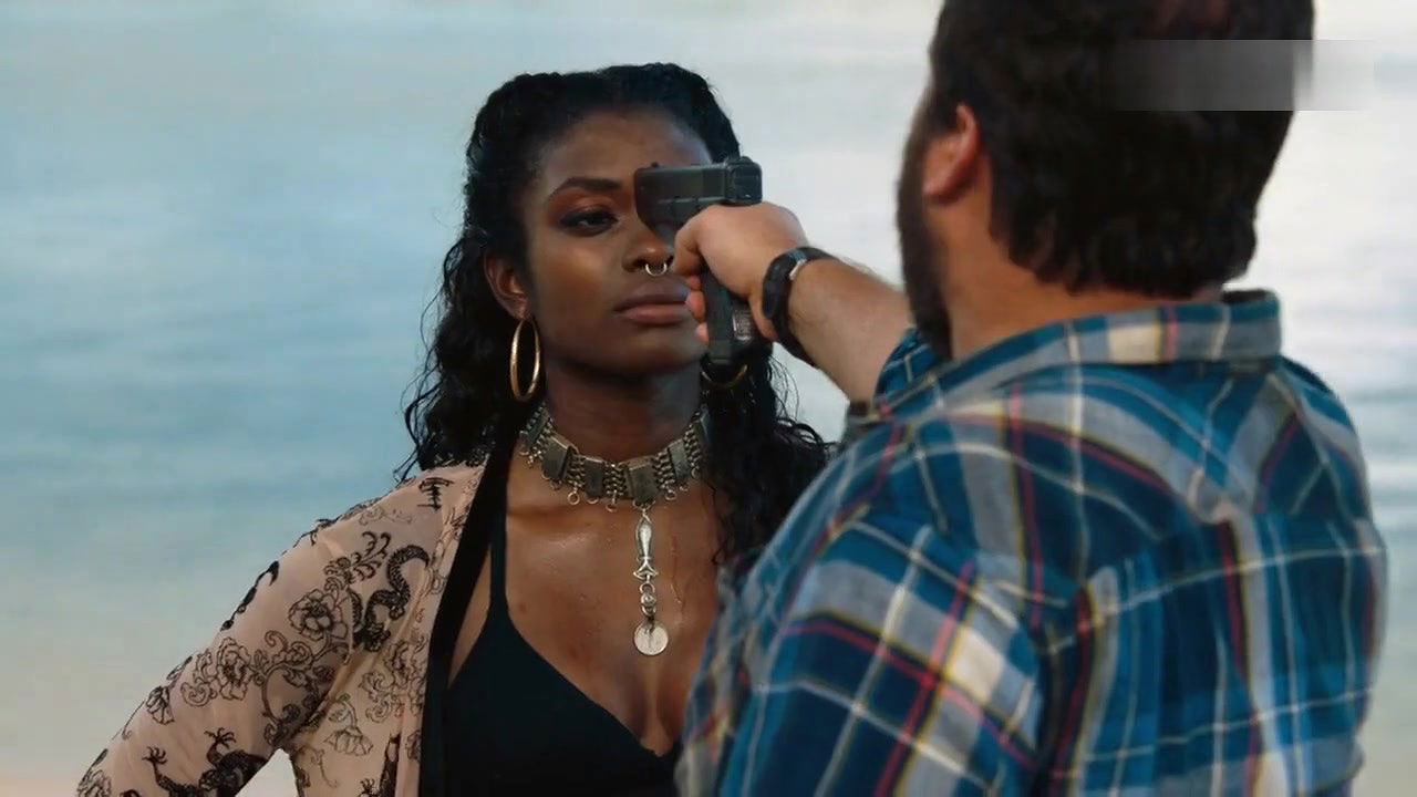 ebonee noel – wrecked