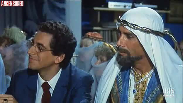 Edwige Fenech – dont play with tigers