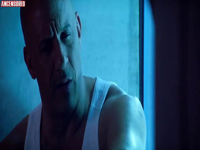 Eiza Gonzalez – bloodshot