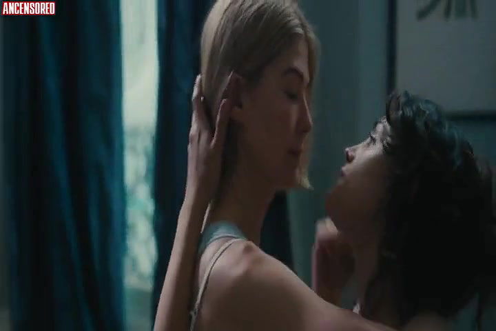 Eiza Gonzalez – i care a lot