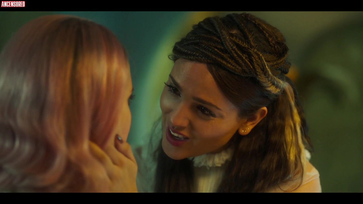 Eiza Gonzalez – paradise hills