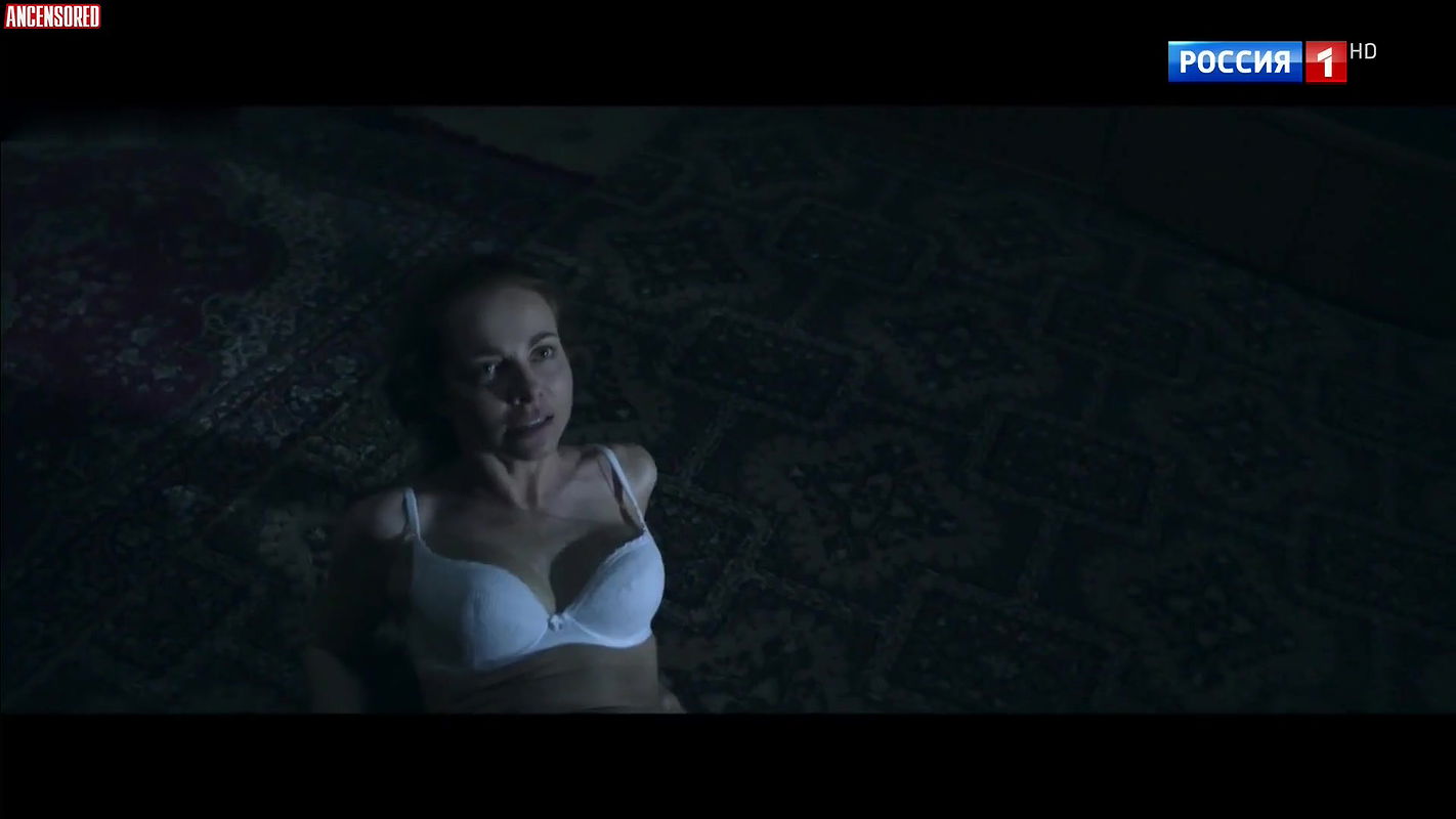 Ekaterina Guseva – vhodya v dom oglyanis