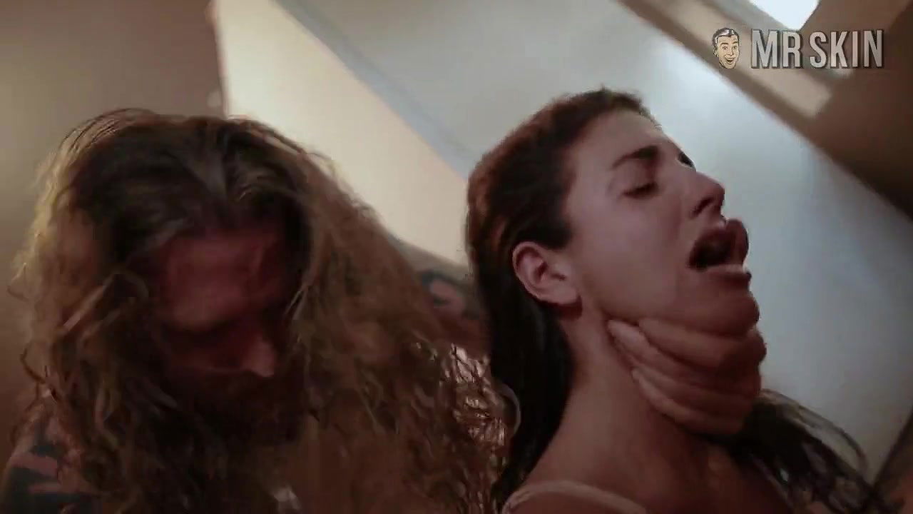 Electra Avellan – hidden in the woods