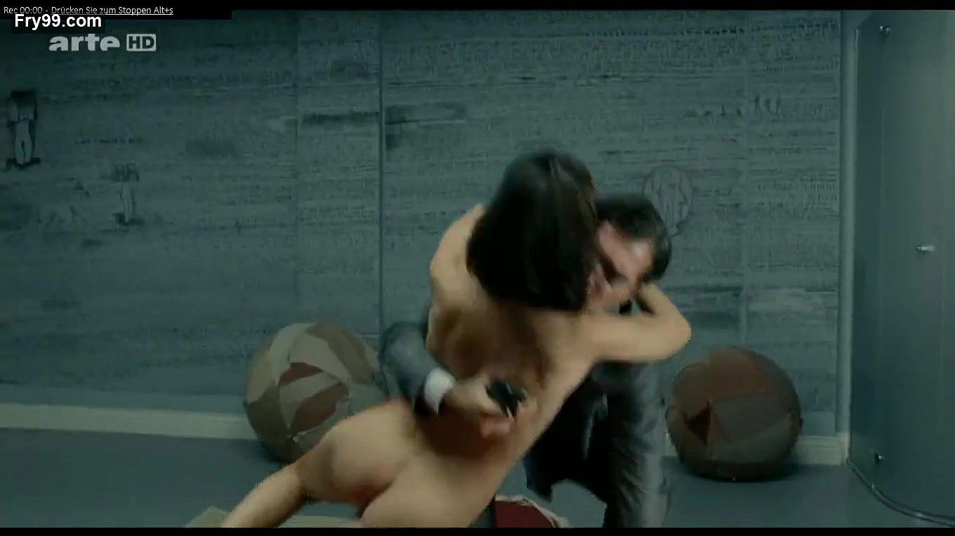 Elena Anaya – La piel que habito