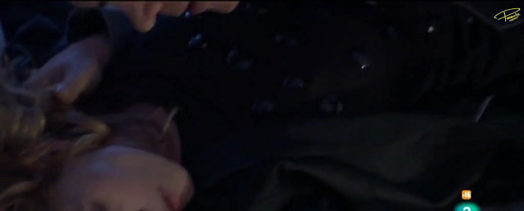 Elena Ballesteros – propios y extranos