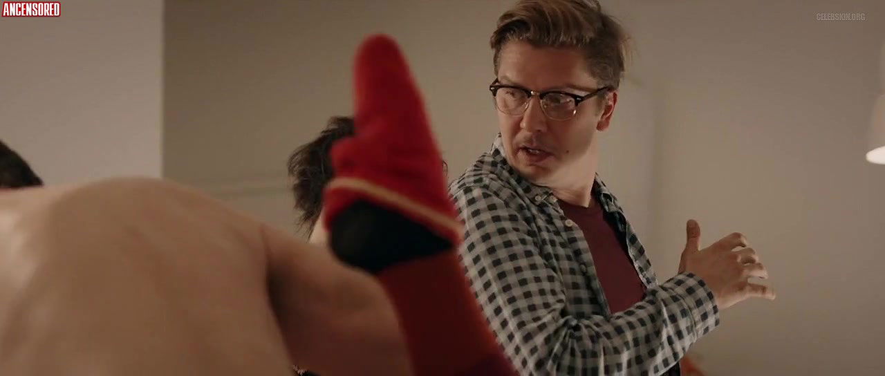 Elena Leeve – Antiikkieno