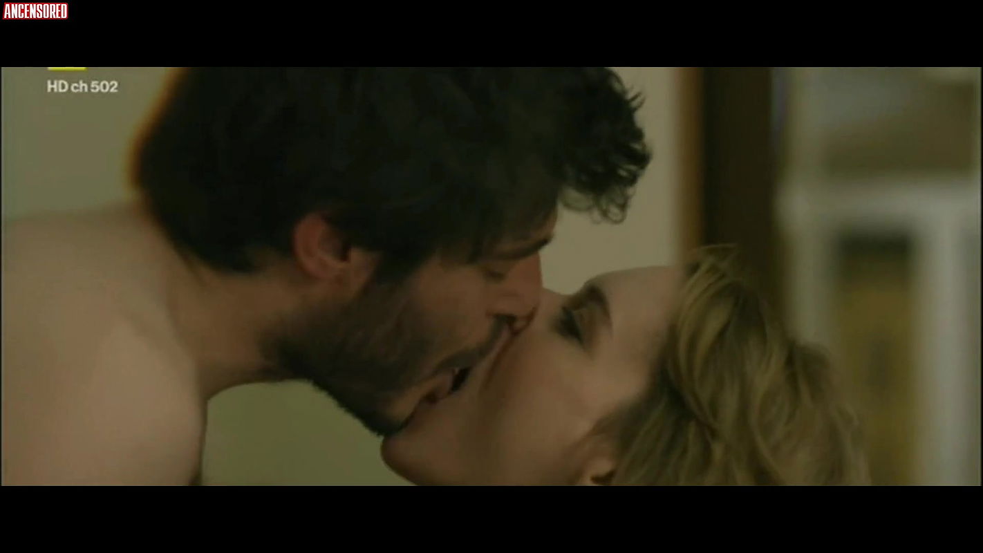 Elena Radonicich – la porta rossa