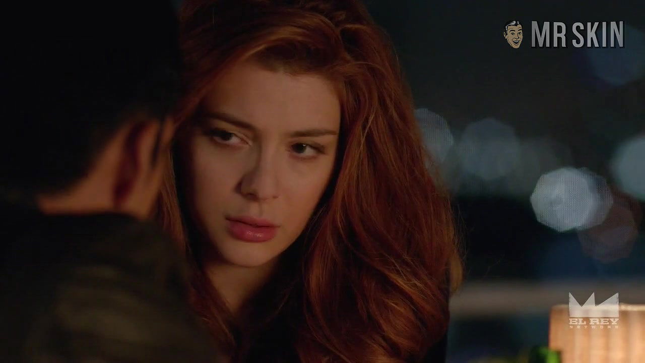 Elena Satine – matador 2014