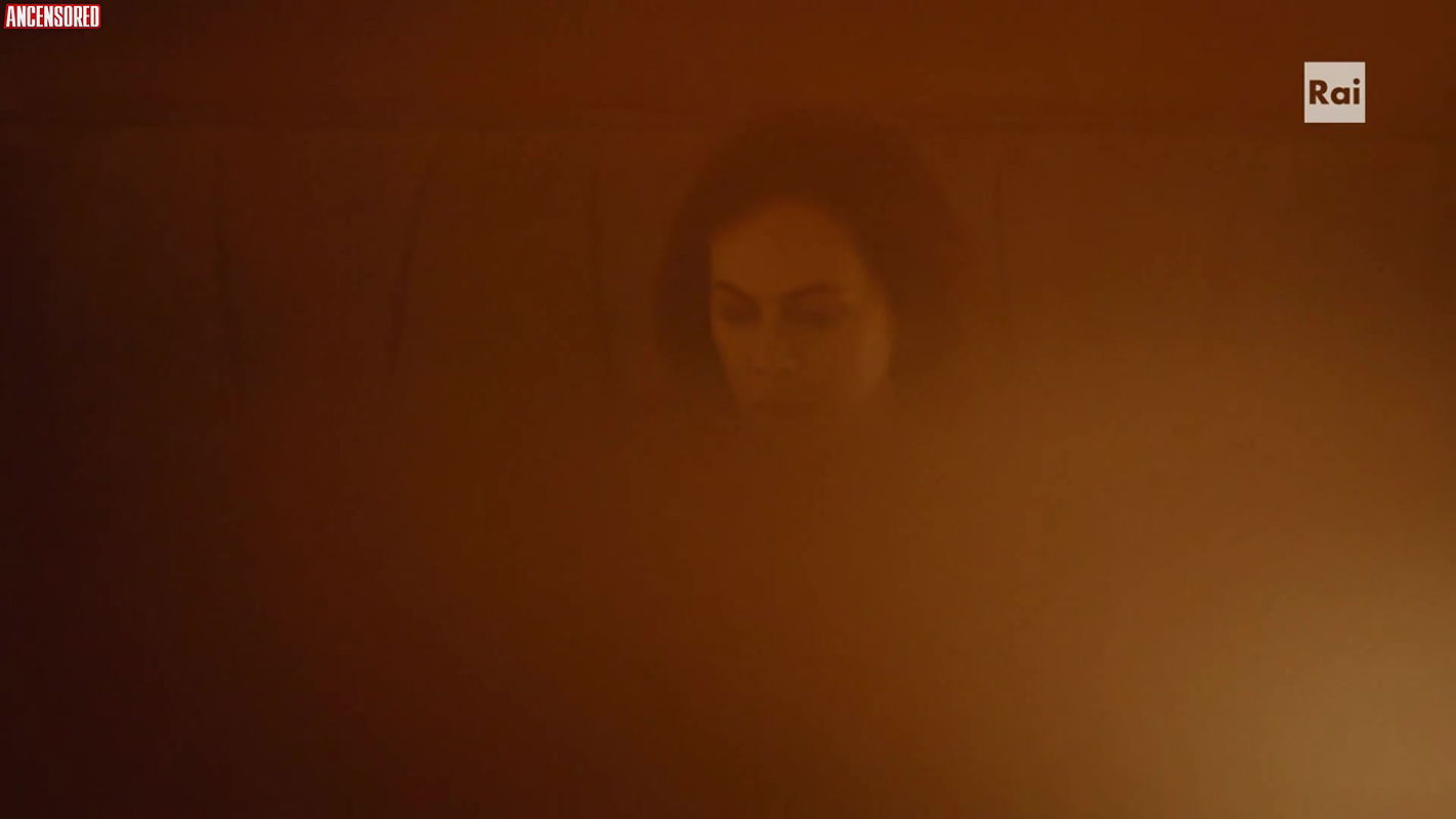 Elena Sofia Ricci – vivi e lascia vivere