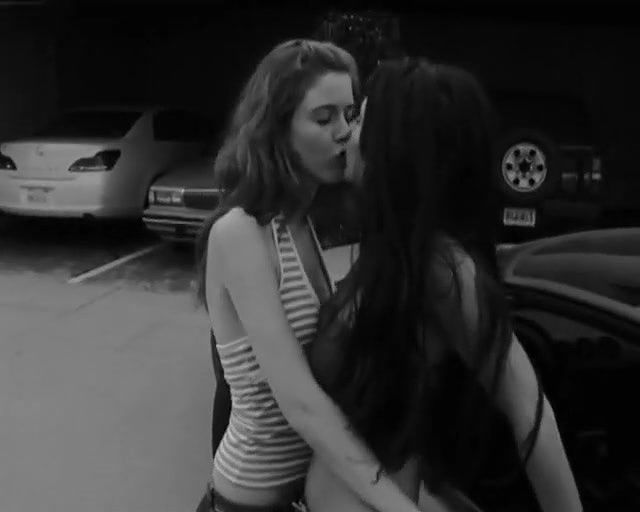 elif dag – the date