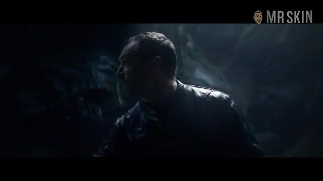 Eline Powell – king arthur legend of the sword