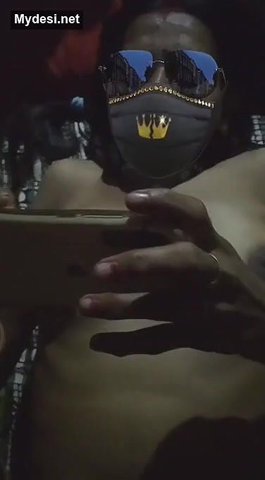 Desi aunty nude playing game