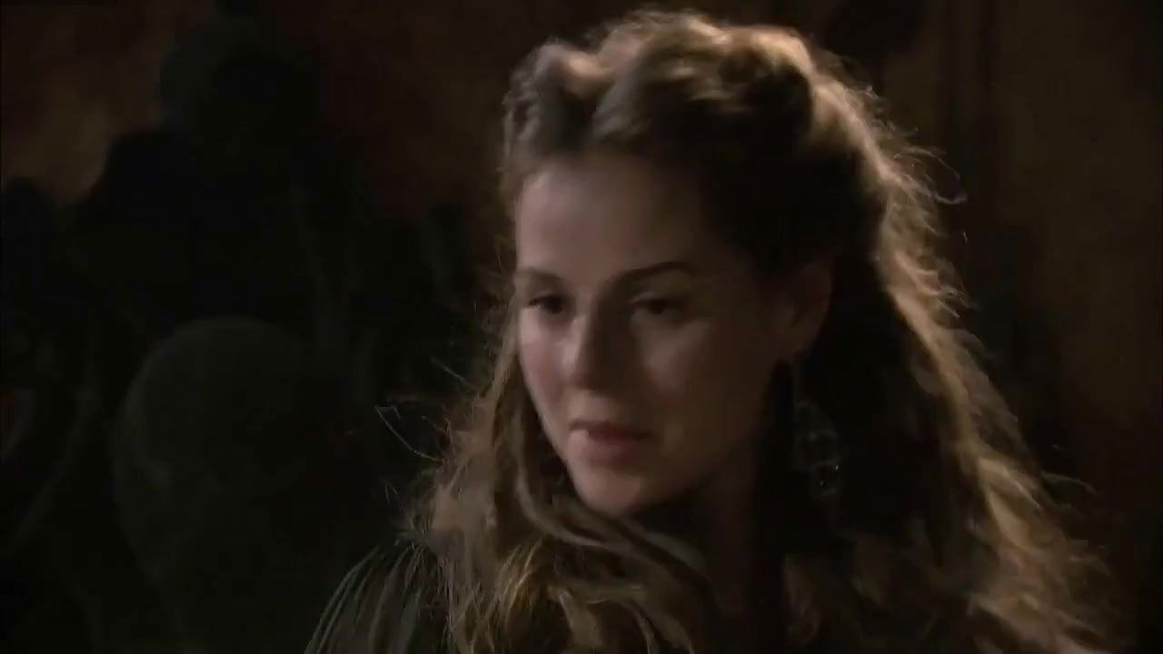 Elisa Moulia – Aguila Roja