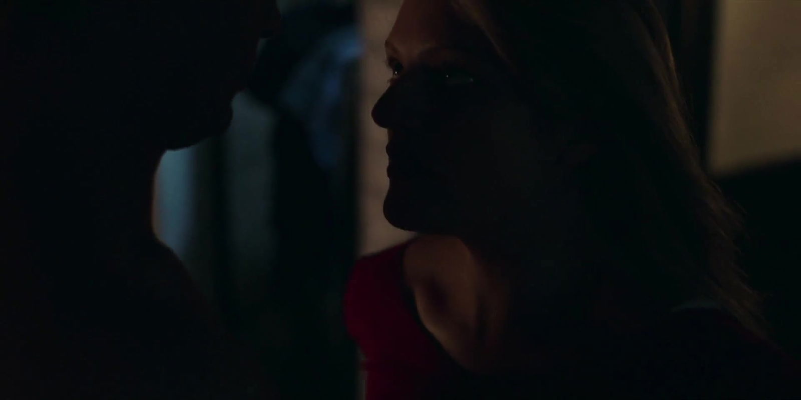 Elisabeth Moss – the handmaids tale