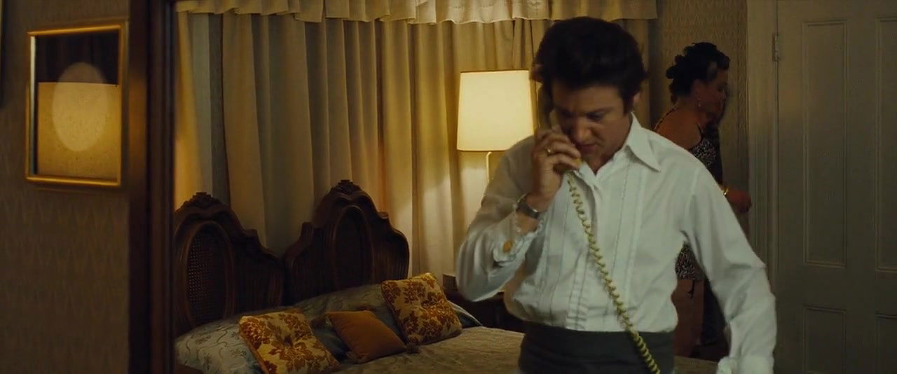 Elisabeth R – American Hustle