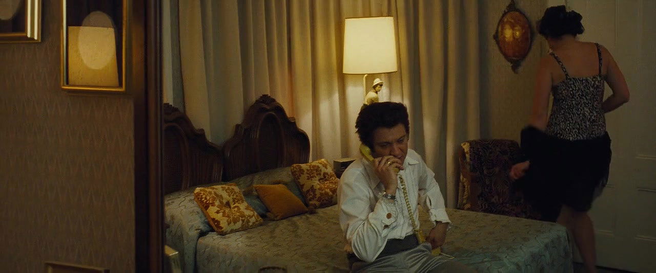 Elisabeth R – American Hustle