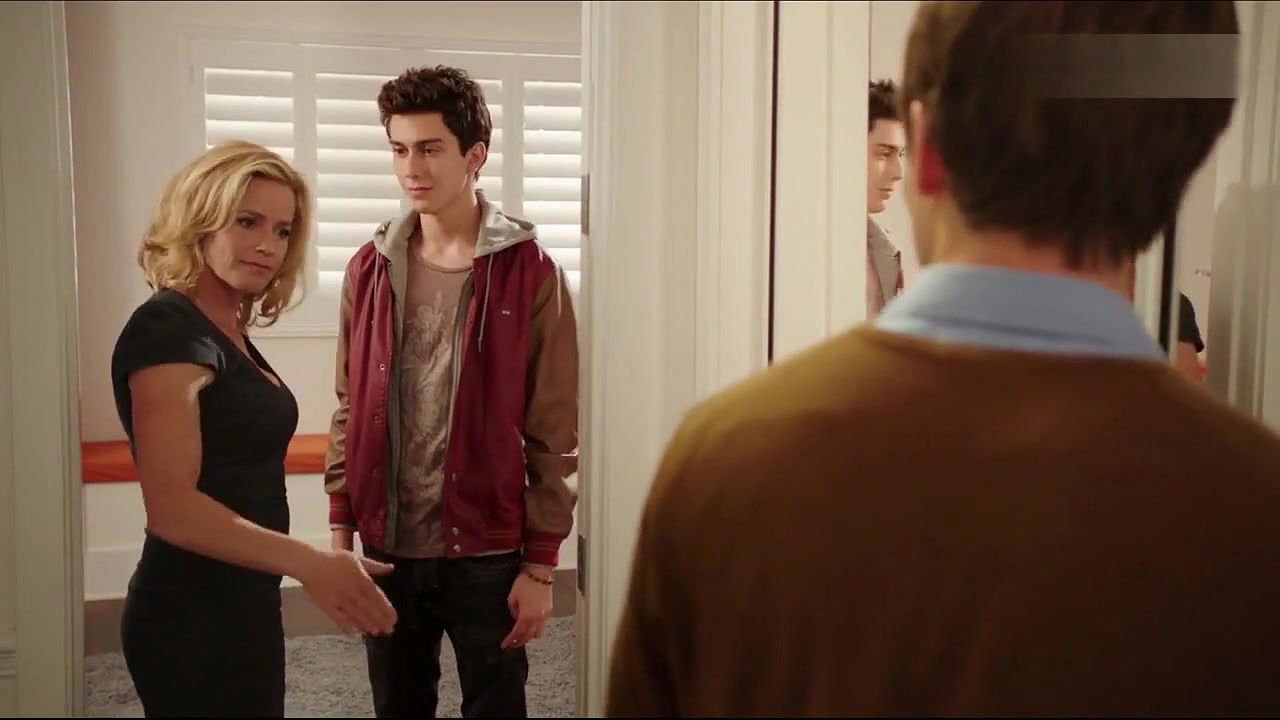 Elisabeth Shue – Behaving Badly 2014