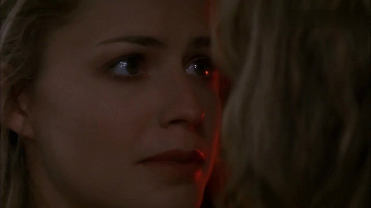 Elisabeth Shue – The Saint