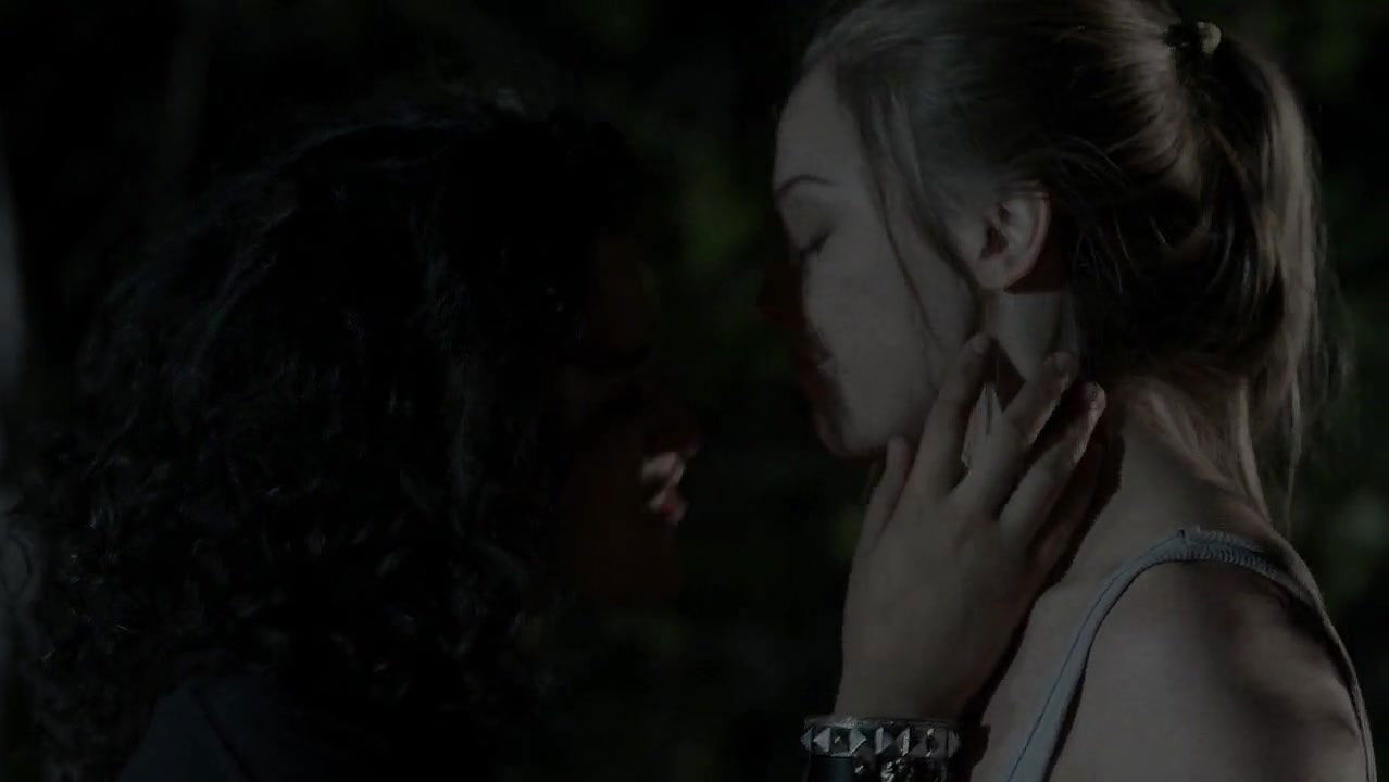 Elise Gatien – Lost After Dark