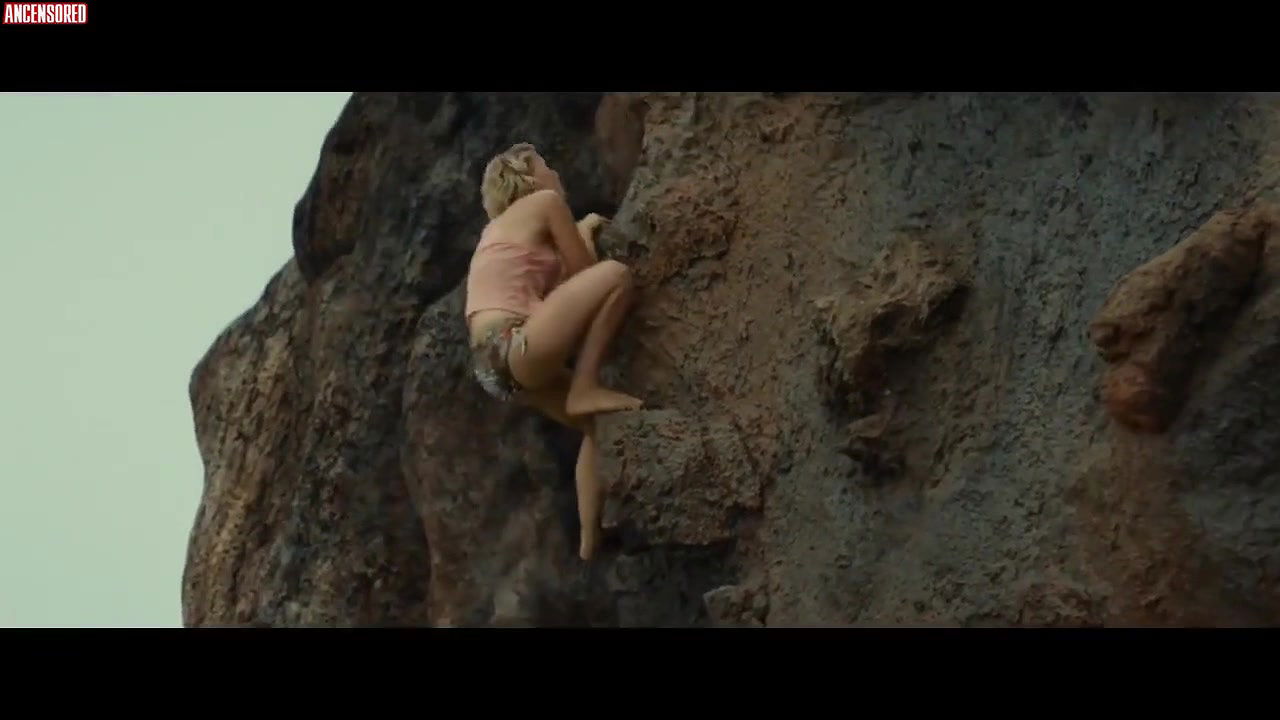 eliza scanlen – old