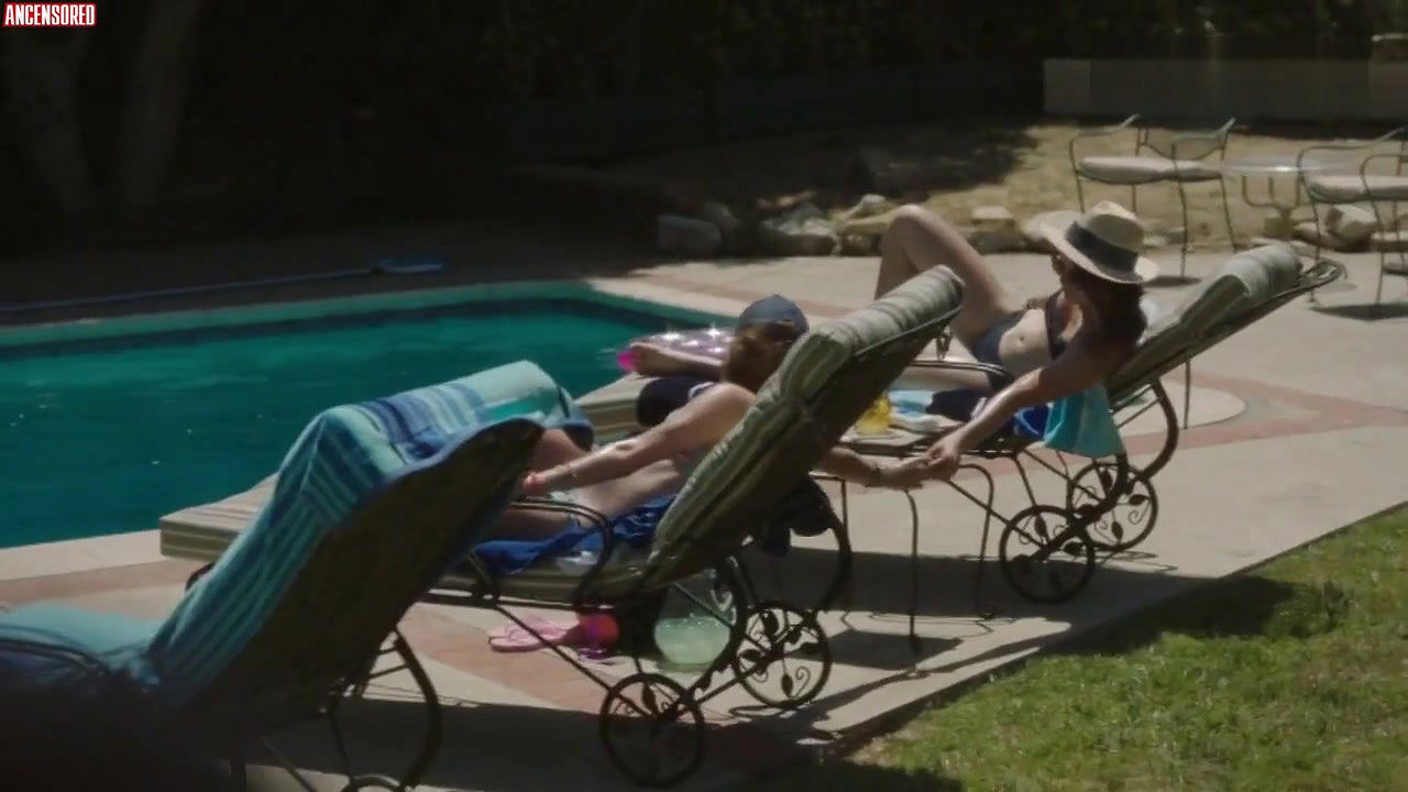 eliza scanlen – sharp objects