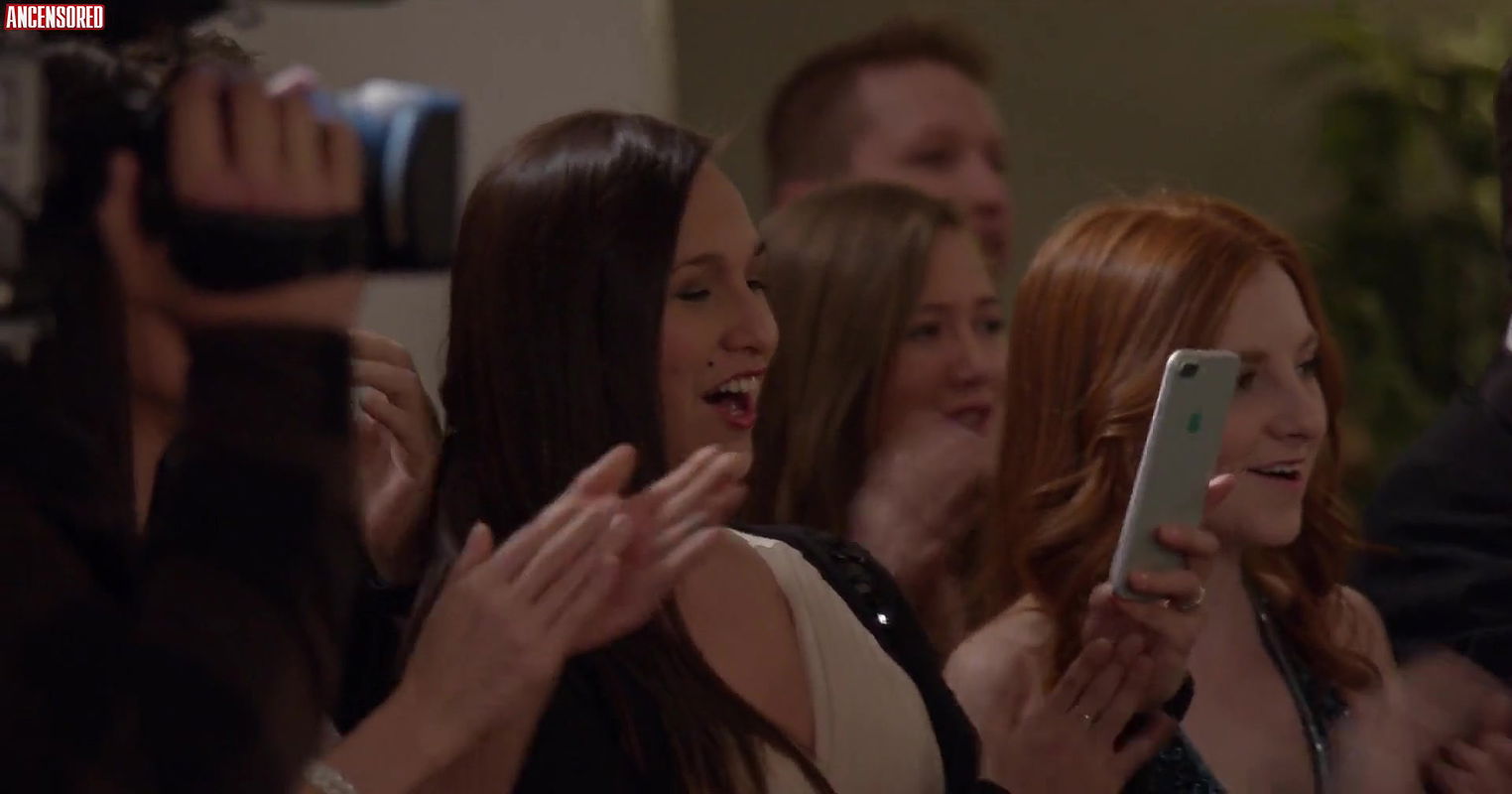 Eliza Taylor – christmas inheritance