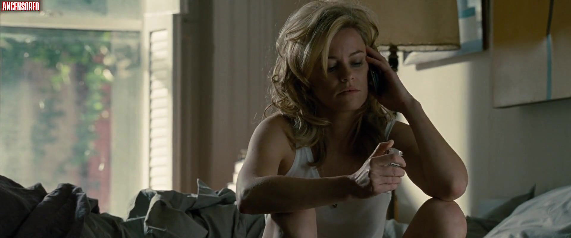 Elizabeth Banks – Man on a Ledge