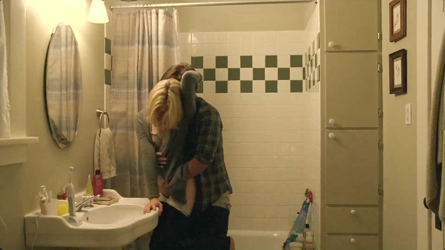 Elizabeth Banks – The Details