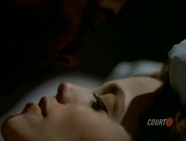 Elizabeth Berkley – NYPD Blue