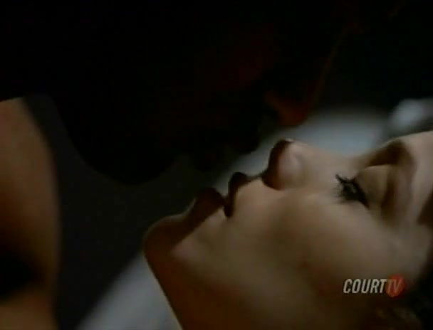 Elizabeth Berkley – NYPD Blue